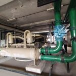 HVAC chiller system diagram showing components and operation.